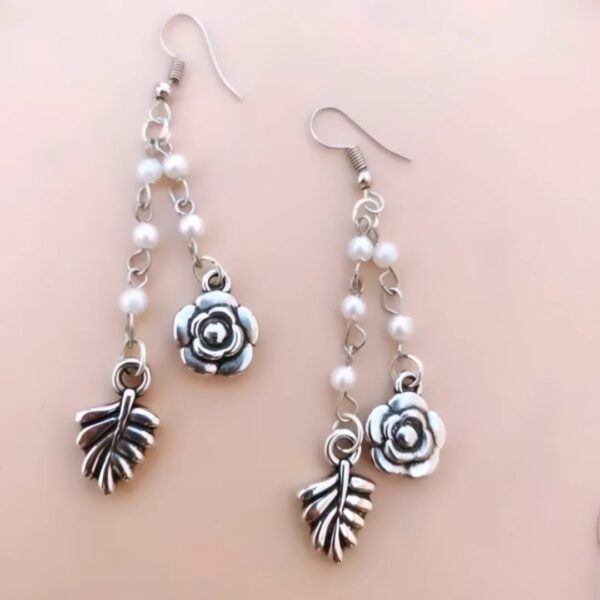 Cute Latest Design Fashion Earrings For Girls And Women - Image 3